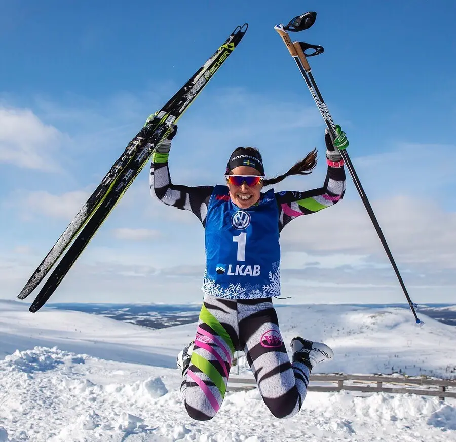 Anna Jönsson-Haag, skidåkerska med OS guld i stafett som främsta merit.