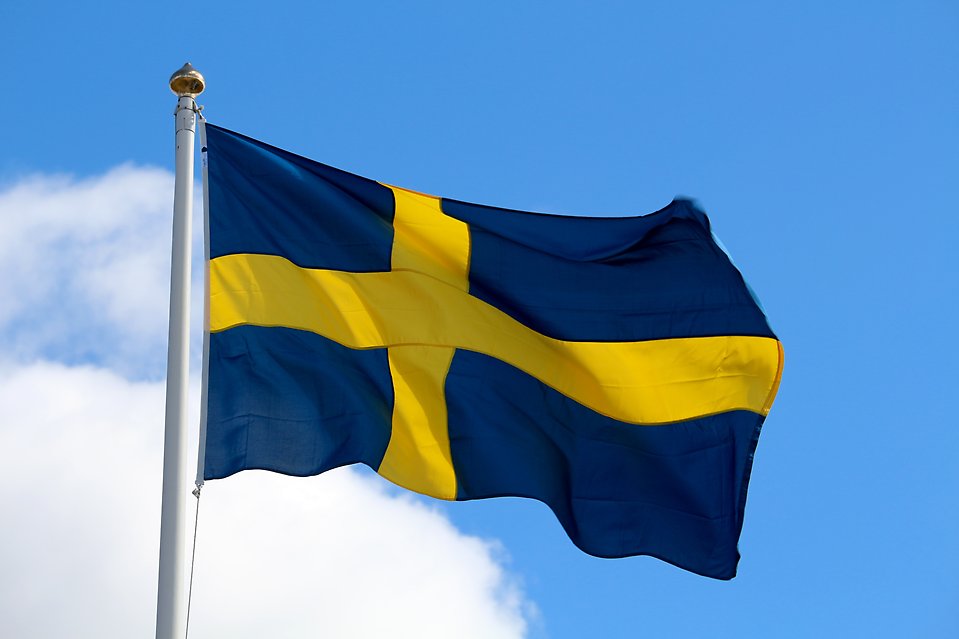 Svensk flagga hissad